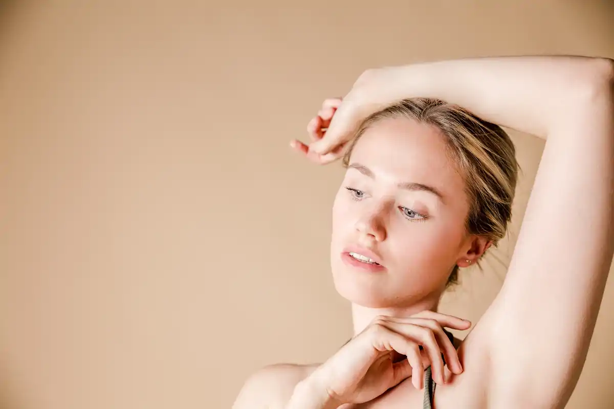 Hilos tensores faciales Clínica Aesophy Málaga