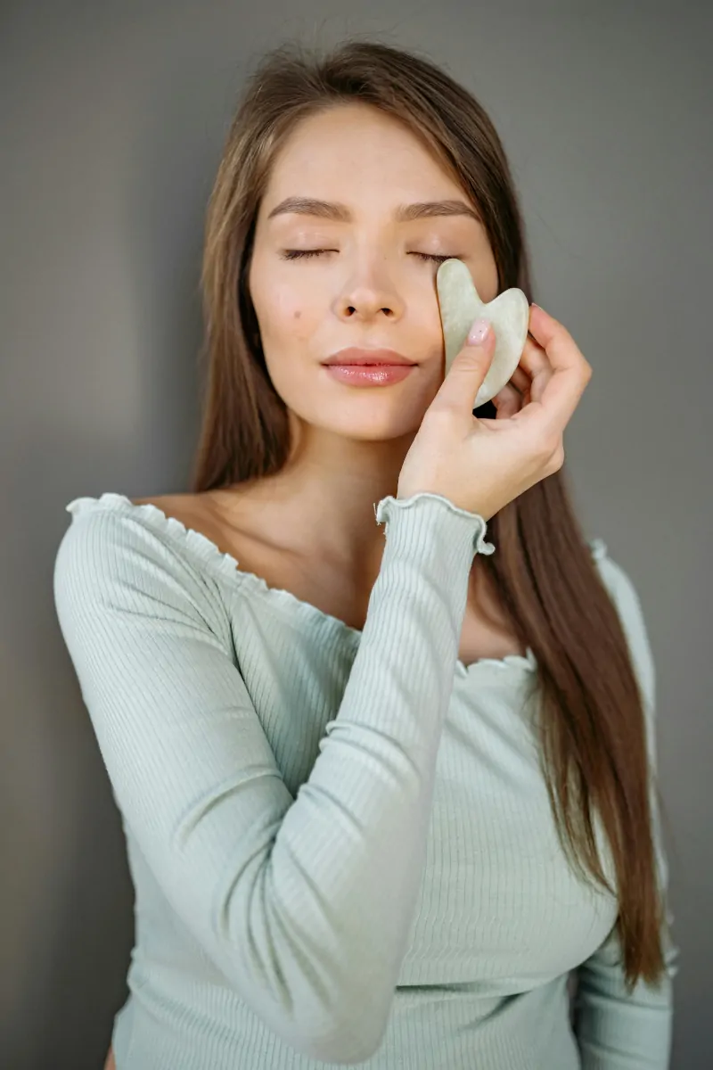 Efecto Flash para Tu Rostro con PRX-T33: Prepárate para Brillar en Clínica Aesophy